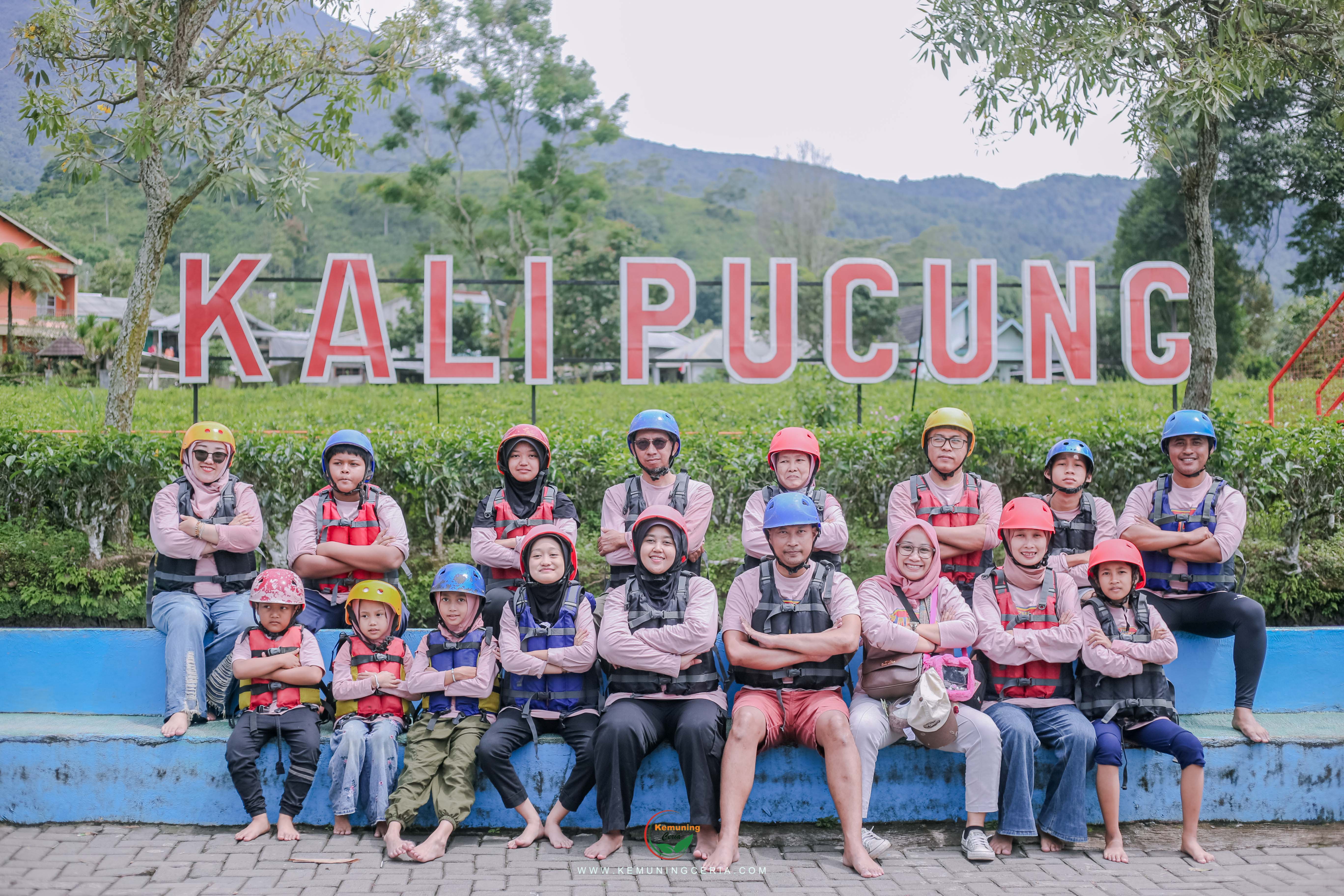 Kali Pucung Karanganyar : Keindahan dan Tantangan Sungai di  Tengah Perubahan